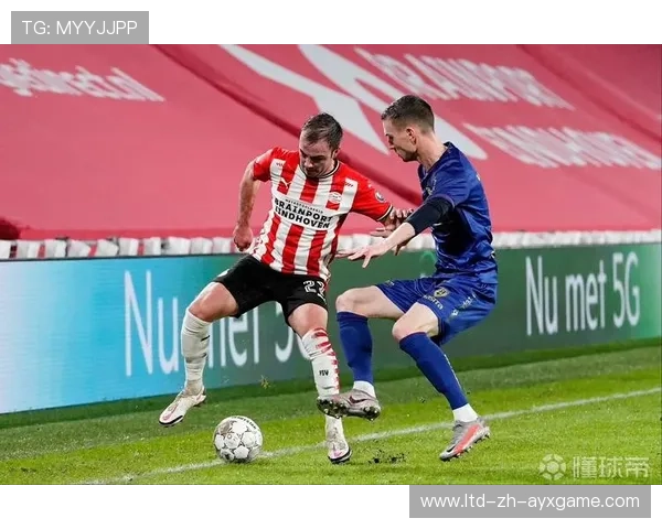 PSV的前场多点进攻让对手混乱不堪——无懈可击的战术魅力