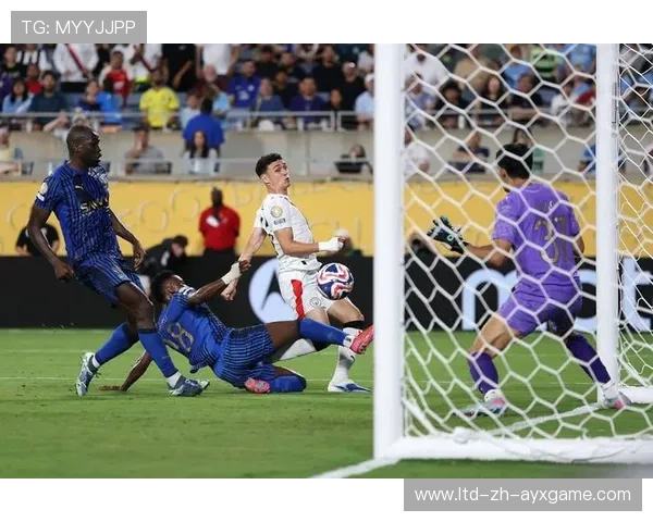 曼城攻势如潮末段再夺三分：一场关于热爱与品牌连接的现代体育叙事